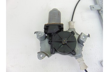 Elevalunas trasero derecho, Nissan Almera Tino (V10M) Acenta 2004