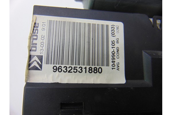 Elevalunas delantero izquierdo, Citroen C5 Berlina 2.0 HDi SX 2002, 9632531880