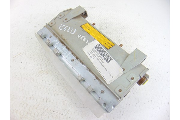 Airbag delantero izquierdo, Toyota Corolla Verso (R1) 2.0 D-4D Luna 2005, RODILLA