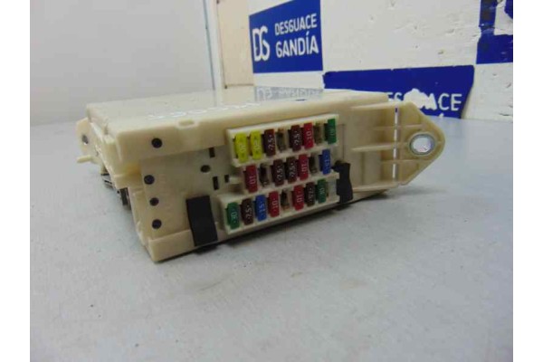 82730-53050 CAJA RELES / FUSIBLES LEXUS IS (DS2/IS2)
