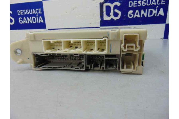 82730-53050 CAJA RELES / FUSIBLES LEXUS IS (DS2/IS2)