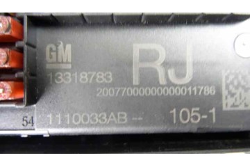Caja reles / fusibles, Opel Astra J Sports Tourer Sport 2011, 13318783RJ