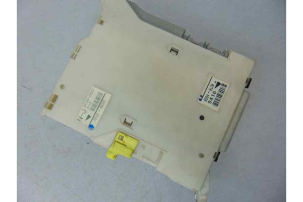 82730-53022 CAJA RELES / FUSIBLES LEXUS IS (DS2/IS2) 250 V6 2007 82730-53022 185066 LEXUS - 3