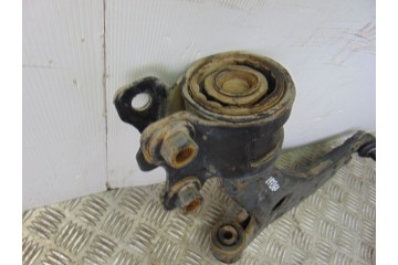 Brazo suspension inferior delantero izquierdo, Volvo V50 Familiar D4 Kinetic 2011