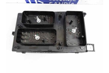 Caja reles / fusibles, Opel Astra H Berlina Essentia 2005, 13181658