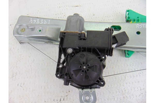 Elevalunas trasero derecho, Opel Astra J Sports Tourer Sport 2010, 13350763