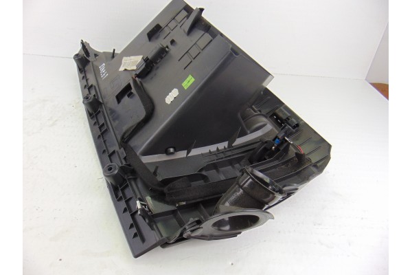 Guantera, Volvo V50 Familiar D4 Kinetic 2011, 39808618