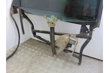 Elevalunas trasero derecho, Audi A6 Avant (4B5) 3.0 2002