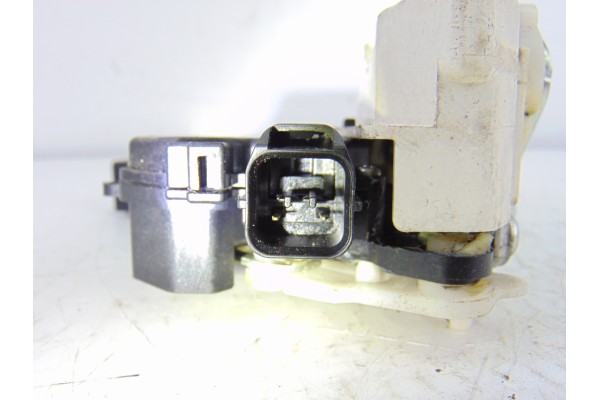 Cerradura puerta trasera izquierda, Citroen C-crosser Vtr 2009