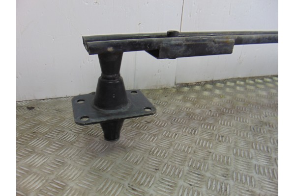 Refuerzo paragolpes delantero, Peugeot 3008 Confort 2009, 9682791080