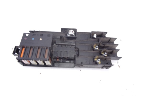 Caja reles / fusibles, Mercedes-benz Clase Ml (Bm 164) 320 / 350 Cdi (164.122) 2005, 2115452601