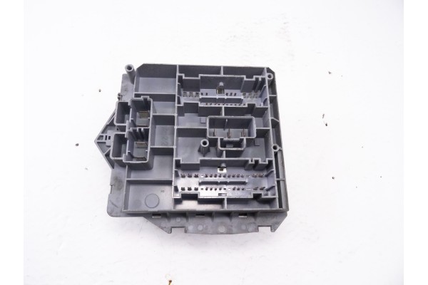 Caja reles / fusibles, Alfa Romeo Gt (125) 2.0 JTS 16V Progression 2004, 51742419