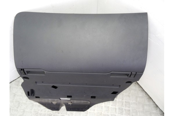 Guantera, Audi A6 Allroad Quattro (4FH) 2.7 TDI Quattro 2008, 4F1857035CH