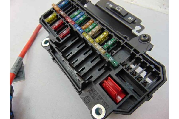 Caja reles / fusibles, Bmw Serie 7 (E65/E66) 730d 2008, 6900583