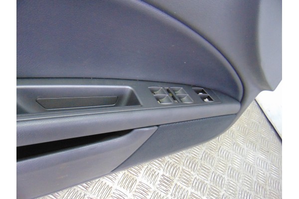 Guarnecido puerta delantera izquierda, Volkswagen Phaeton (3D3/3D7) TDI V6 4Motion (5 asientos) 2007