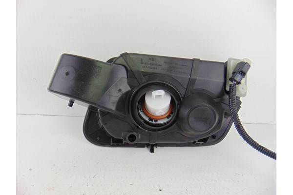 Tapa exterior combustible, Peugeot 5008 Active 2017, 981244108A