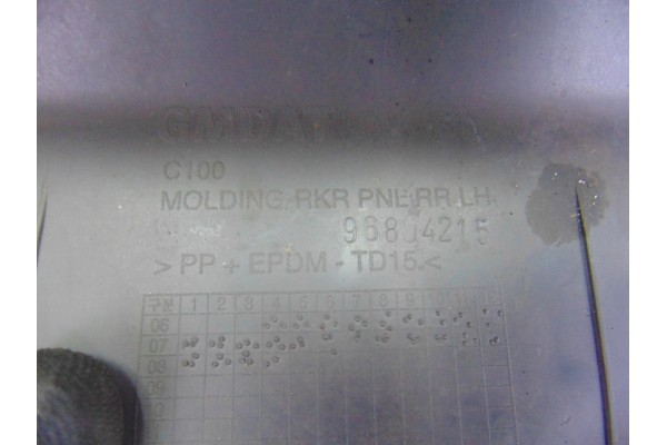 Faldon lateral, Chevrolet Captiva 2.0 Vcdi Lt 2008, 96804215