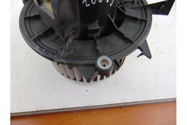 Motor calefaccion, Iveco Daily Furgón Caja cerrada 45C... batalla 3000 2019