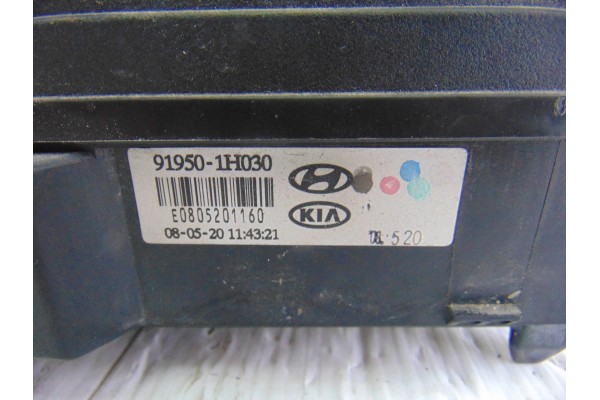 Caja reles / fusibles, Hyundai I30 (Fd) Classic 2008, 919501H030