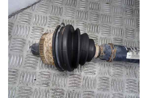 Transmision delantera izquierda, Audi A6 Berlina (4B2) 2.5 Tdi 2001, 4B0407271C