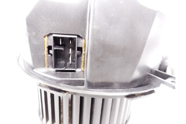 Motor calefaccion, Audi A3 Sportback (8PA) 2.0 TDI Ambiente 2004, 1K1820015