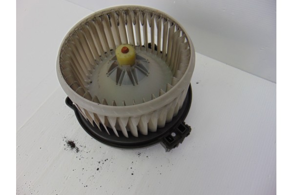 87103-42060  MOTOR CALEFACCION TOYOTA RAV4 (A2) 2.0 D-4D Sol 4X4 (2003) 2004 87103-42060 188553 TOYOTA - 4