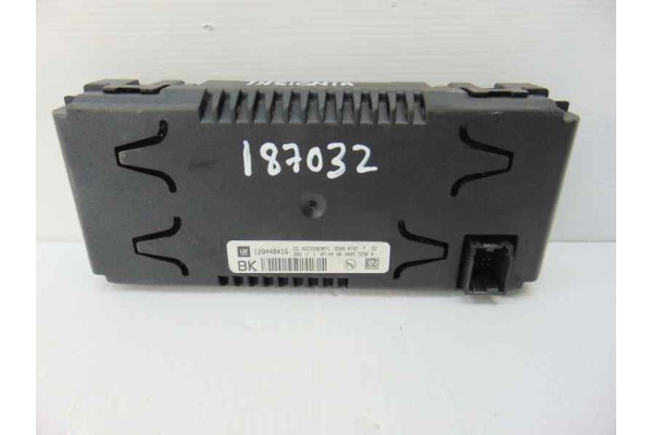 Pantalla multifuncion, Opel Insignia Berlina Cosmo 2011, 12844841G