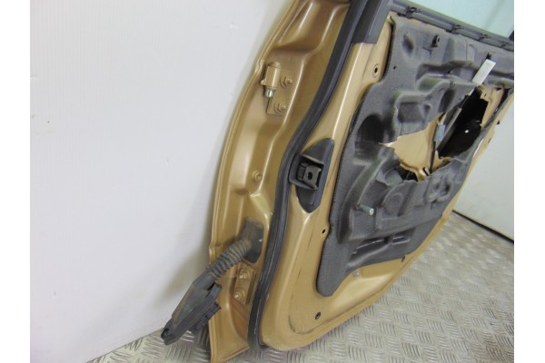 Puerta trasera derecha, Bmw Serie 3 Berlina (E46) 320d 2001, ORO
