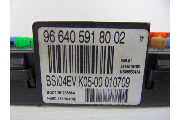 Caja reles / fusibles, Peugeot 308 Premium 2009, 9664059180
