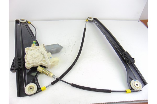 Elevalunas delantero derecho, Bmw Serie 7 (E65/E66) 740d 2007, 7024812E