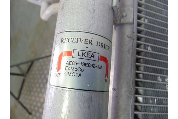 Condensador / radiador aire acondicionado, AV11-19710-KA