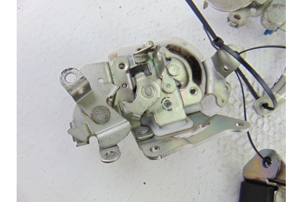 Cerradura puerta lateral derecha, Nissan NV200 /Evalia (M20/M) Kombi Comfort 2010