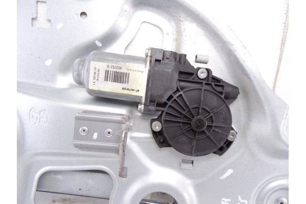 Elevalunas trasero derecho, Hyundai IX35 (El/lm) Style 2WD 2015, 814202Y010