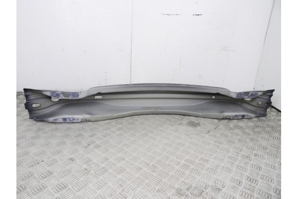 Refuerzo paragolpes trasero, Volvo V60 Familiar Summum 2014