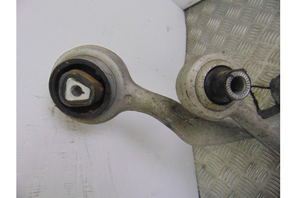 Mangueta delantera izquierda, Bmw Serie 1 Berlina (E81/E87) 120d 2009, 6773209