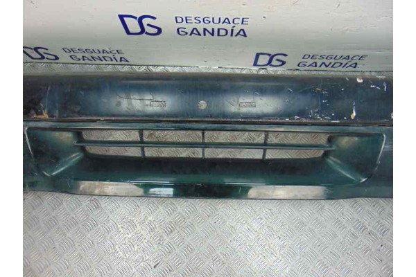Paragolpes delantero