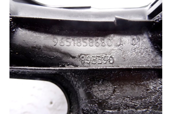 Colector admision, Ford Focus Berlina (Cap) Ambiente (D) 2006, 9651858680