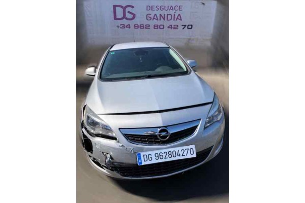 Opel Astra J Sports Tourer Sport 2011 para piezas | Desguace Gandia SL