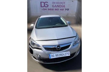 Opel Astra J Sports Tourer Sport 2011 para piezas | Desguace Gandia SL