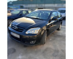 Toyota Corolla (E12) 2.0 D-4D Sol Berlina 2004 para piezas | Desguace Gandia SL