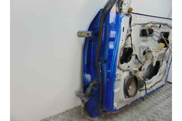 Puerta delantera derecha, Mitsubishi Montero (V60/V70) 3.2 DI-D Avance (5-ptas.) 2000