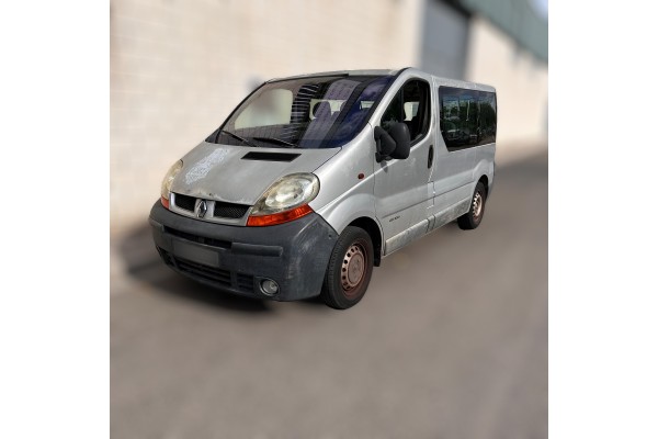 Renault Trafic II Combi 9 - Plazas (L2H1) Acristalado, Combi Largo 2002 para piezas | Desguace Gandia SL