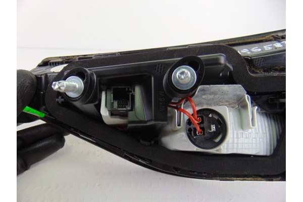 Piloto trasero izquierdo interior, 9827060780