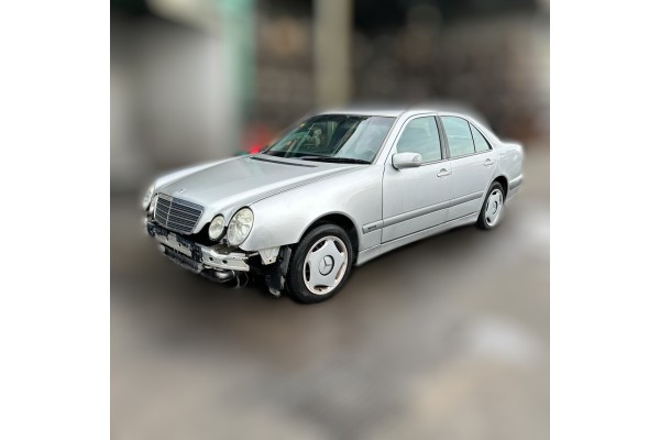 Mercedes-Benz Clase e (BM 210) Berlina 270 CDI (210.016) 2000 para piezas | Desguace Gandia SL