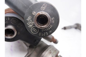 Inyector, Opel Astra H Berlina Cosmo 2007, 0445110175