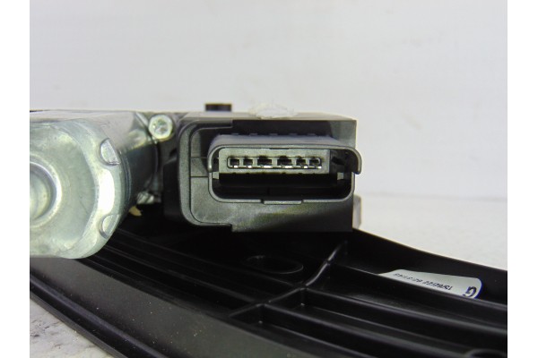 Elevalunas trasero izquierdo, Peugeot 5008 Active 2017, 9840190480