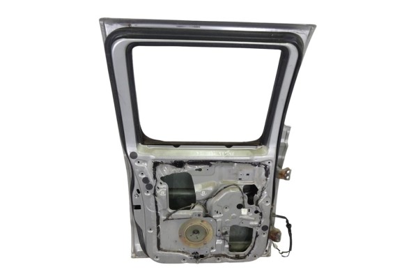 Puerta trasera izquierda, Nissan Pickup (D22) TD Doble Cabina Navara 2002