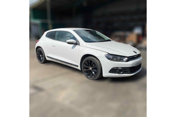 Volkswagen Scirocco (137) 2.0 TDI BlueMotion 2011 para piezas | Desguace Gandia SL