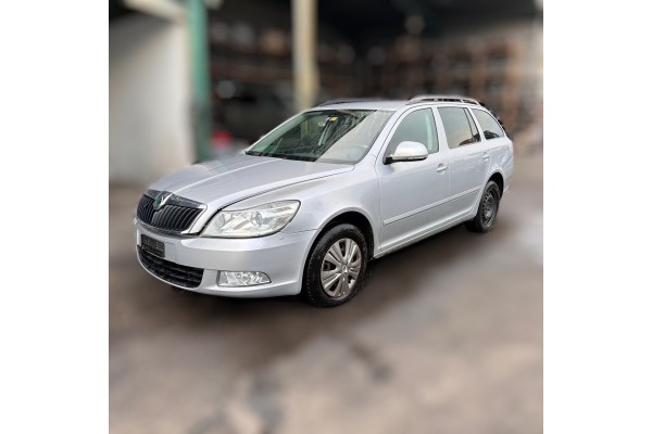 Skoda Octavia Combi (1Z5) Ambition 2012 para piezas | Desguace Gandia SL