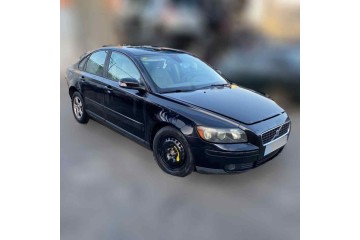 Volvo S40 Berlina 1.6 D Kinetic 2006 para piezas | Desguace Gandia SL